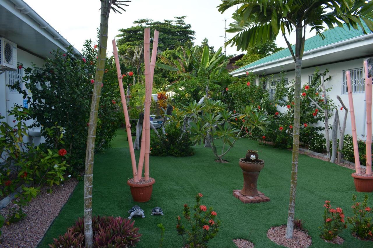 Leo'S Petit Villa Annex Praslin Εξωτερικό φωτογραφία